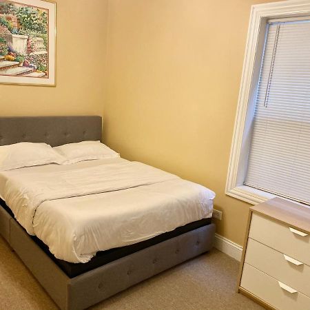 Entire Modern 2 Bedroom Apartment Chicago Kültér fotó