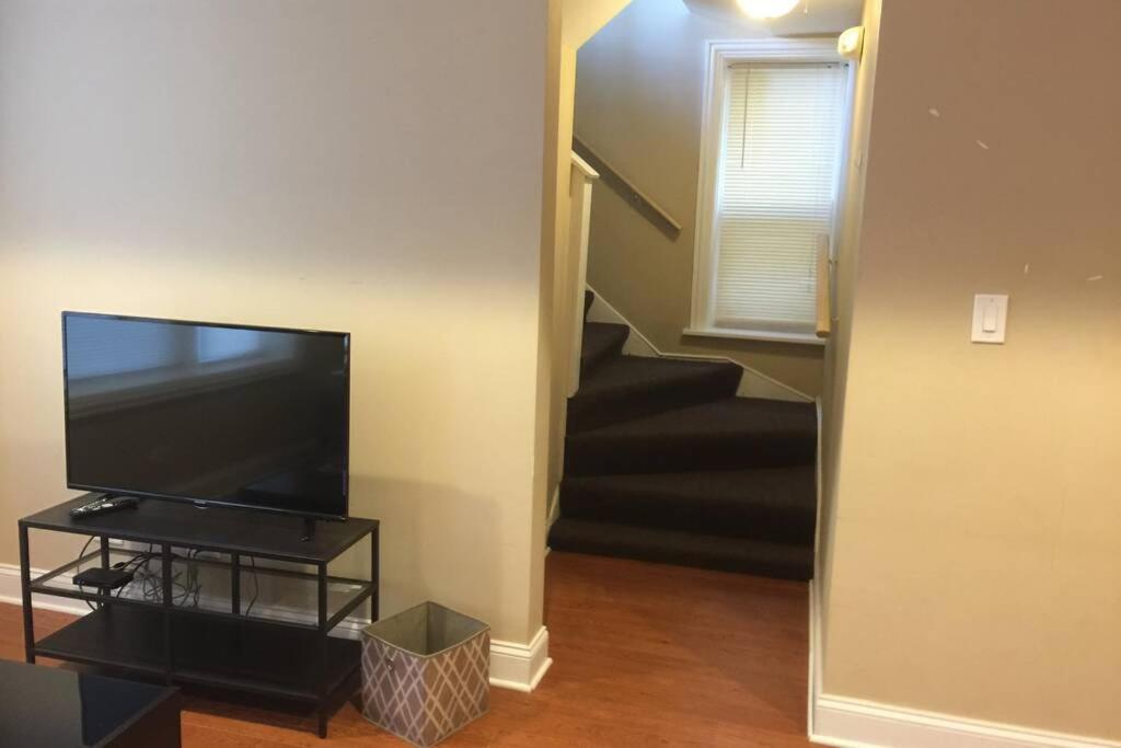 Entire Modern 2 Bedroom Apartment Chicago Kültér fotó