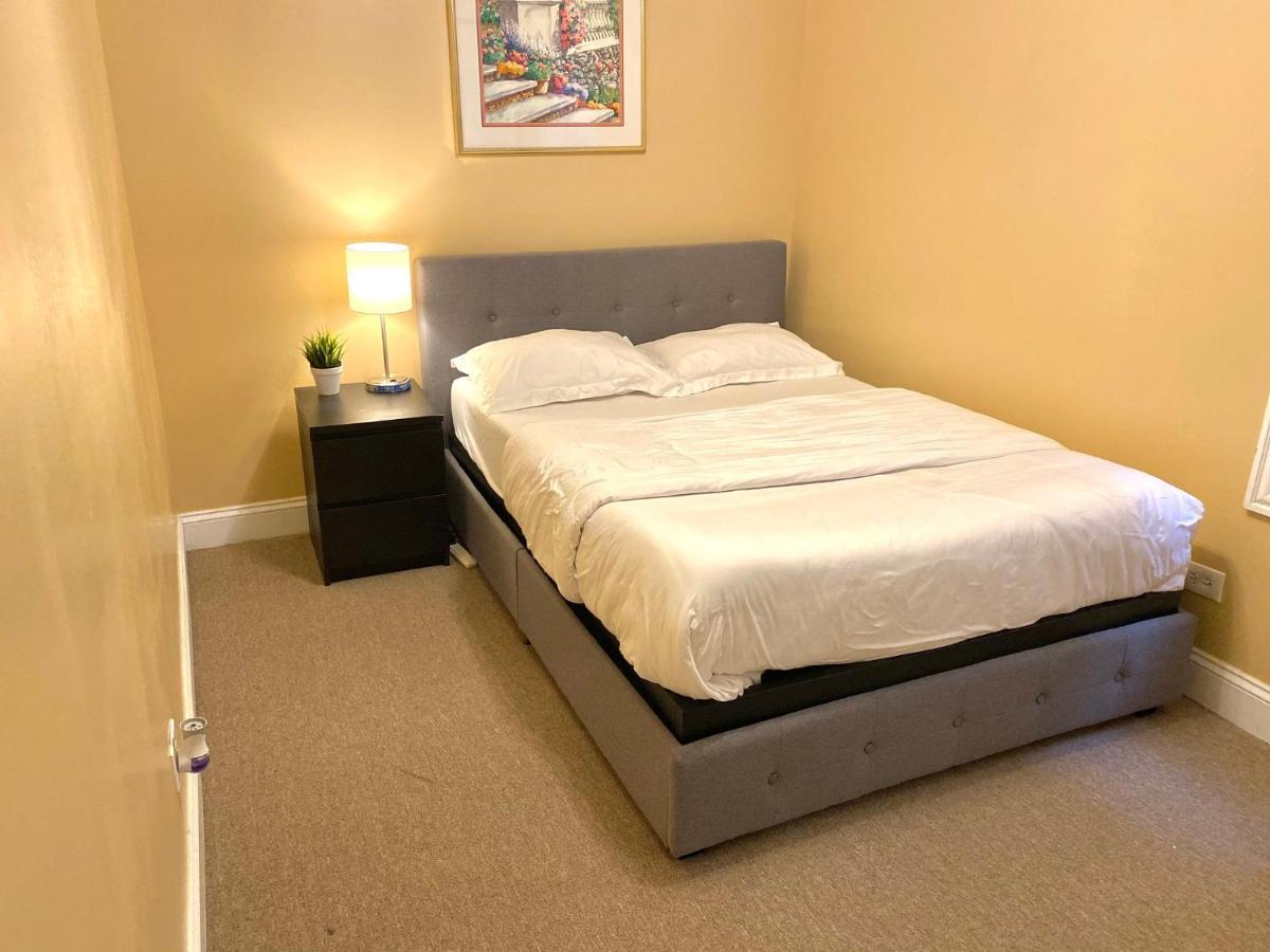 Entire Modern 2 Bedroom Apartment Chicago Kültér fotó